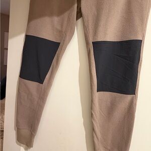 Men's Tan and Black Alo Sweats